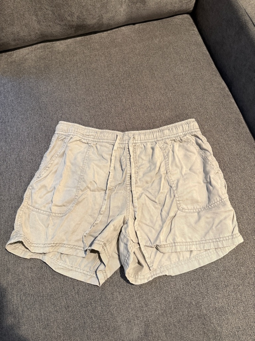 C&C California Light Beige Cotton Drawstring Shorts